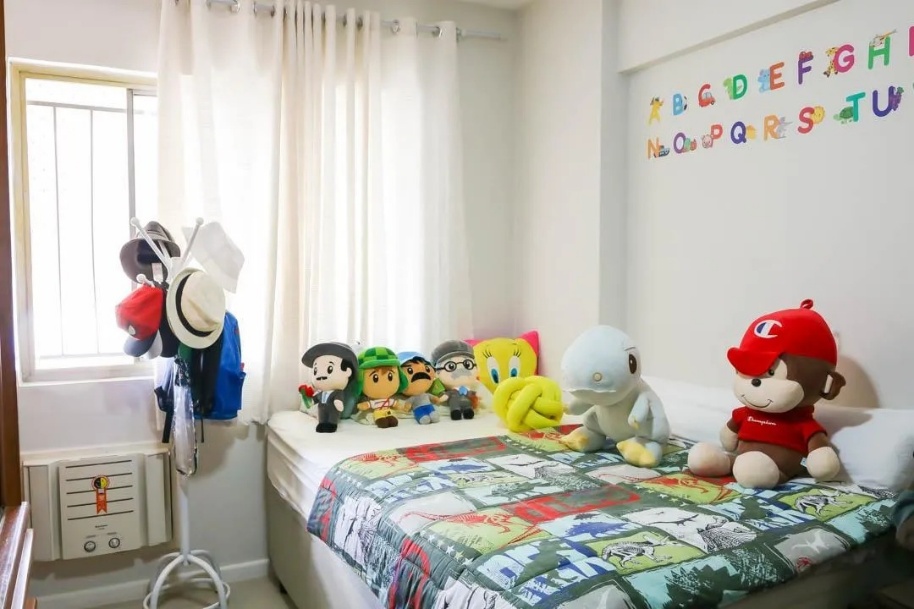 Quarto do apartamento na Rua Ferreira de Andrade, Cachambi